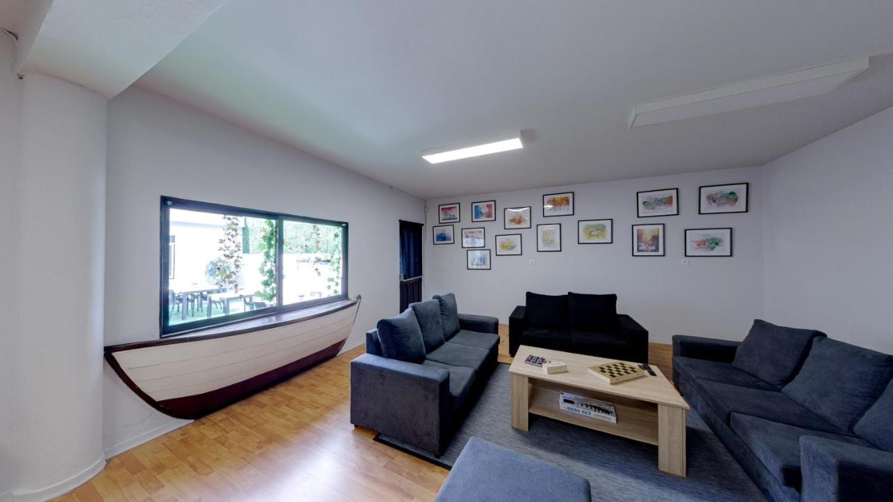 We Are Hostel 2 Повуа-ди-Варзин Экстерьер фото